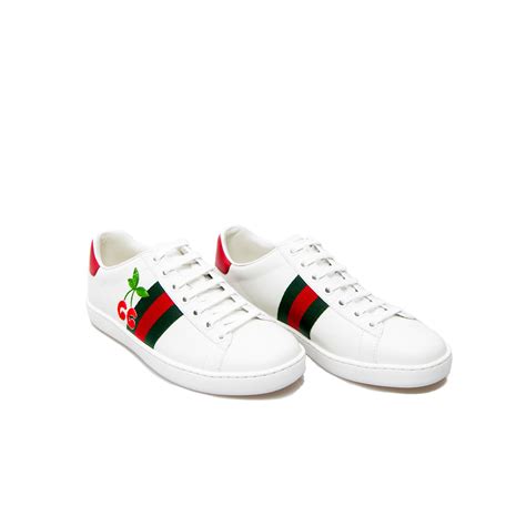 gucci schoenen wit|GUCCI Women's Designer Shoes: Sneakers and Heels.